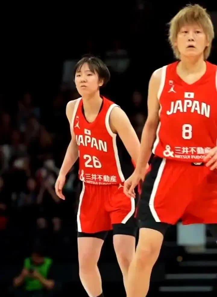知道为什么日本队胜了中国队，却输给了澳大利亚吗？



因为日本队赢中国