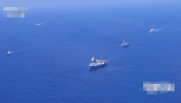 央视曝光中国海军特混舰队，其核心编队由山东舰航母与海南舰两栖攻击舰组成，配合两艘