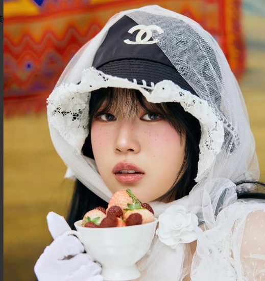 终于知道小沈阳女儿沈佳润，
为什么选择在韩国出道了。
不是因为她实力好，也不是因