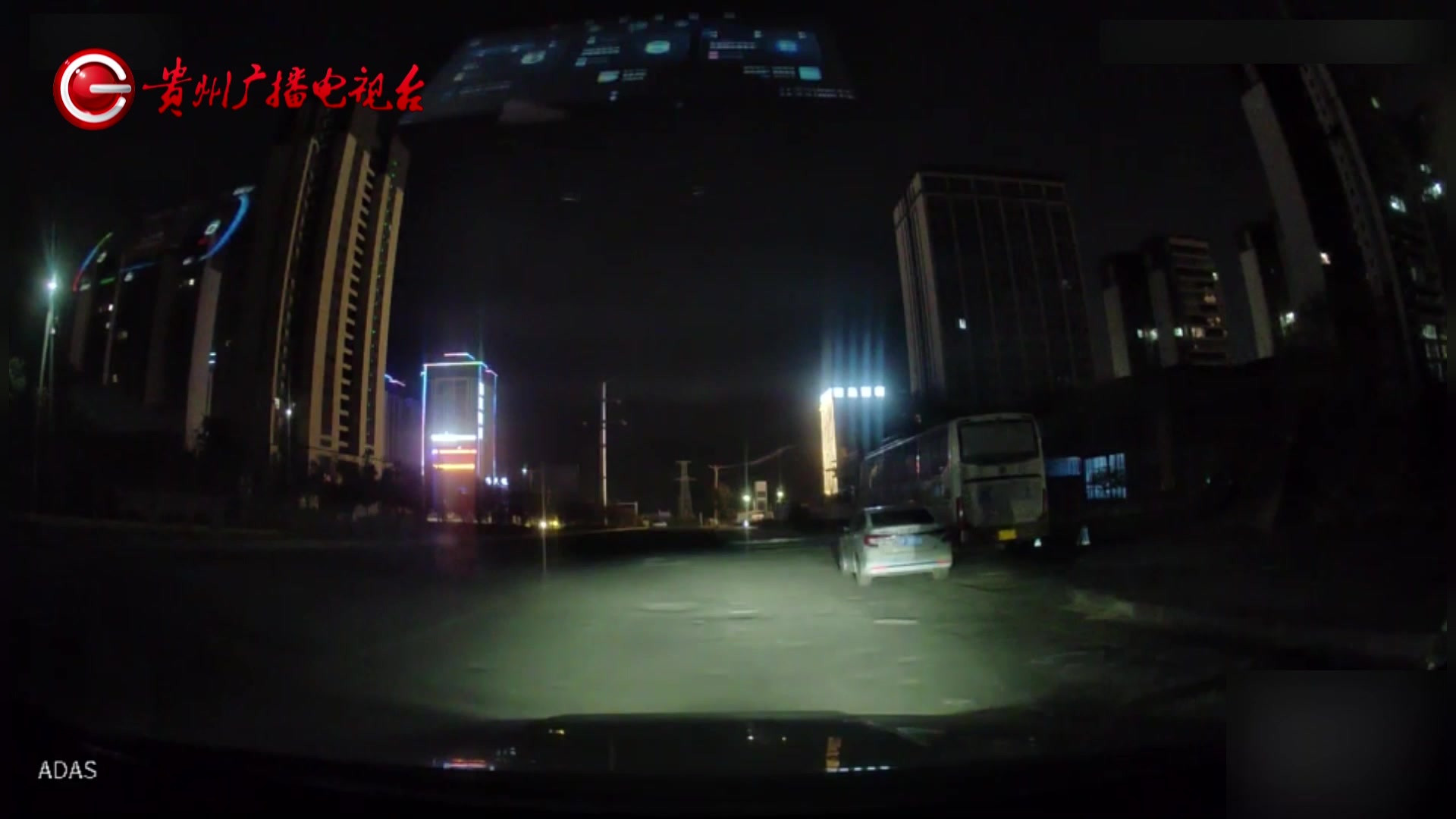 奇葩！司机醉驾肇事后，竟还怒怼民警：你能关我几天？