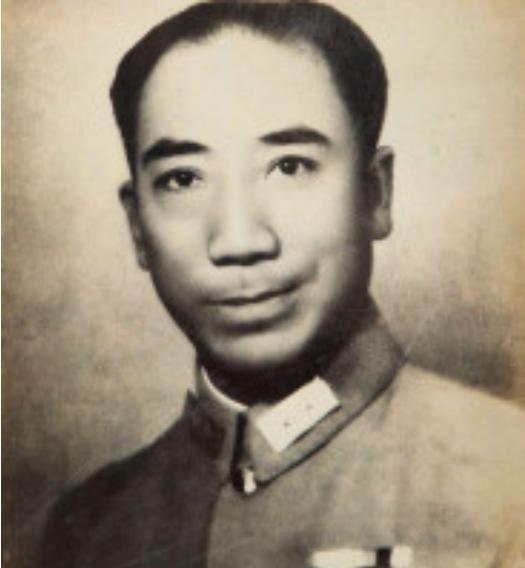 国军少将被汉奸抓捕欲处决，其妻求救潘汉年，潘：通知日本人救人
“1939年2月的