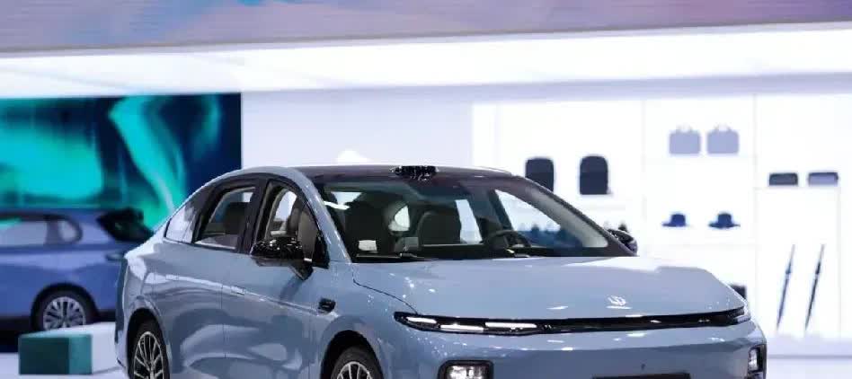 专家预判中国汽车品牌，未来只剩下这6家……
1一汽，可能性占 90%
2、长
