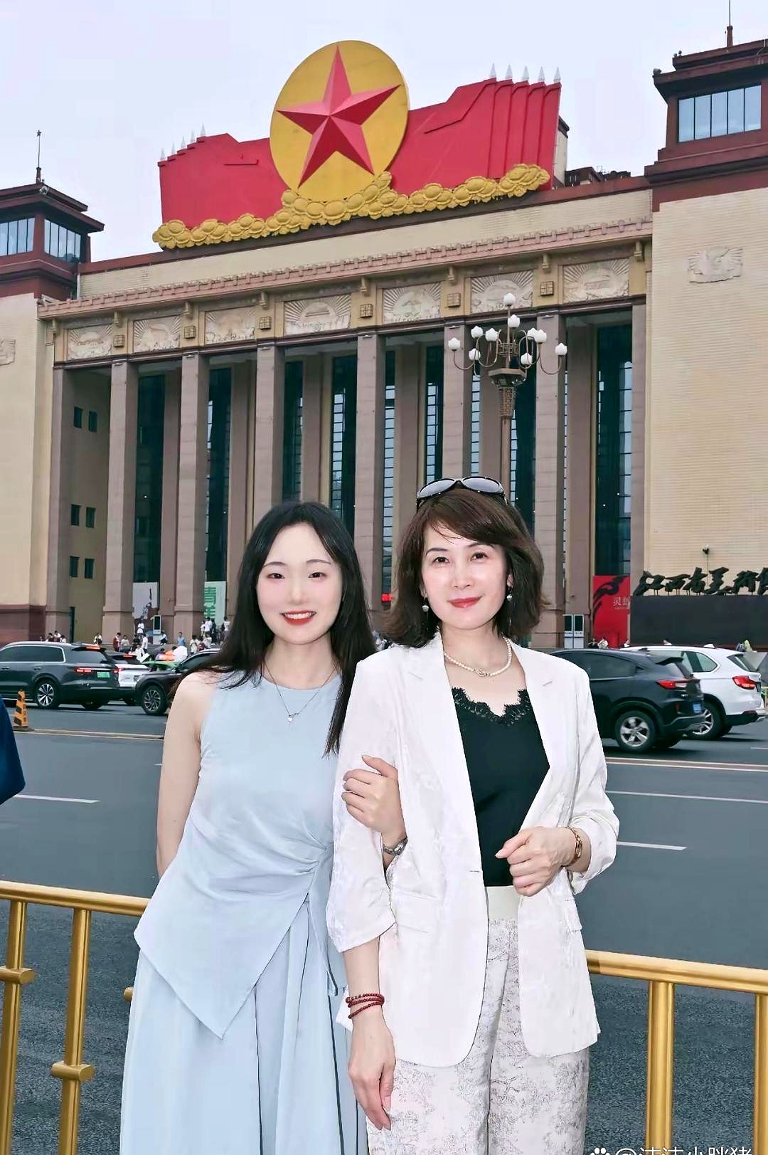 十年寒窗无人问，一举成名天下知。这说的不就是考公吗？有人说，宇宙的尽头是考公。现