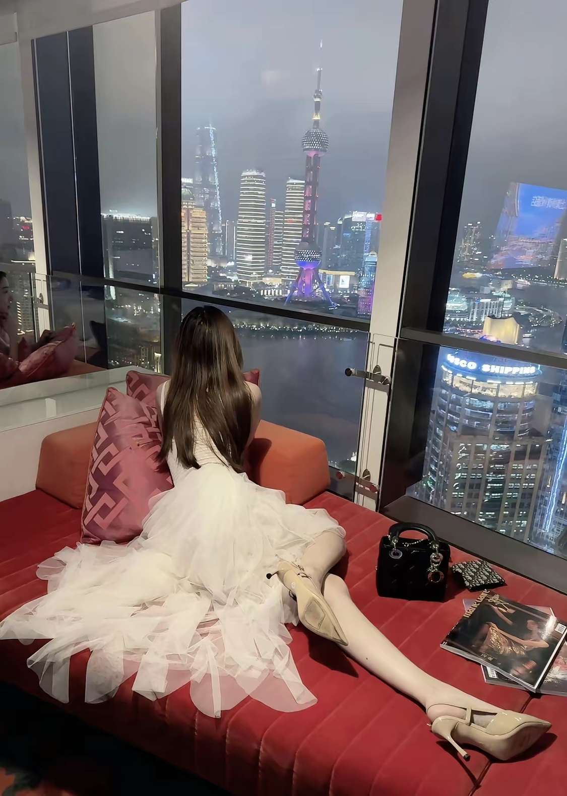 第一次住w酒店 感受一下纸醉金迷的魔都