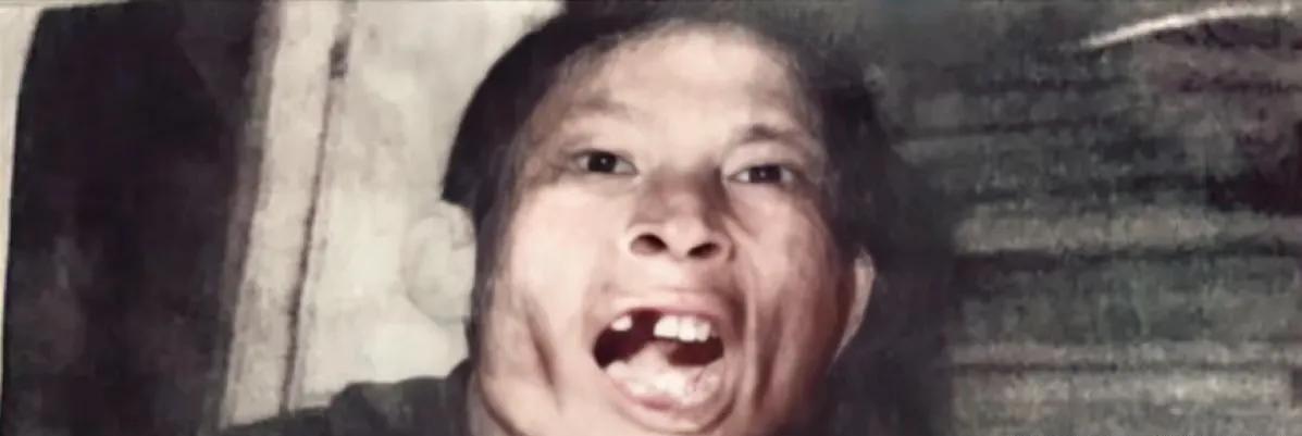 [太阳]1959年，一名中国人在泰国被指控为“食人狂魔”，处决后制成干尸，陈列在