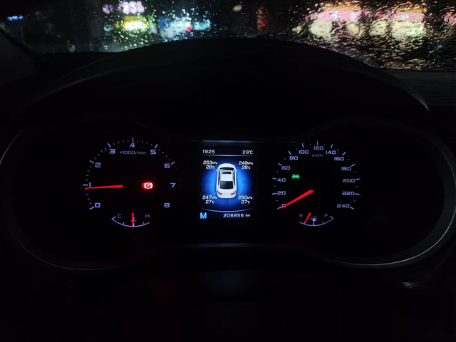 18款1.4手动
18年的手动1.4t
20万公里需要注意什么，需要做哪里大保养