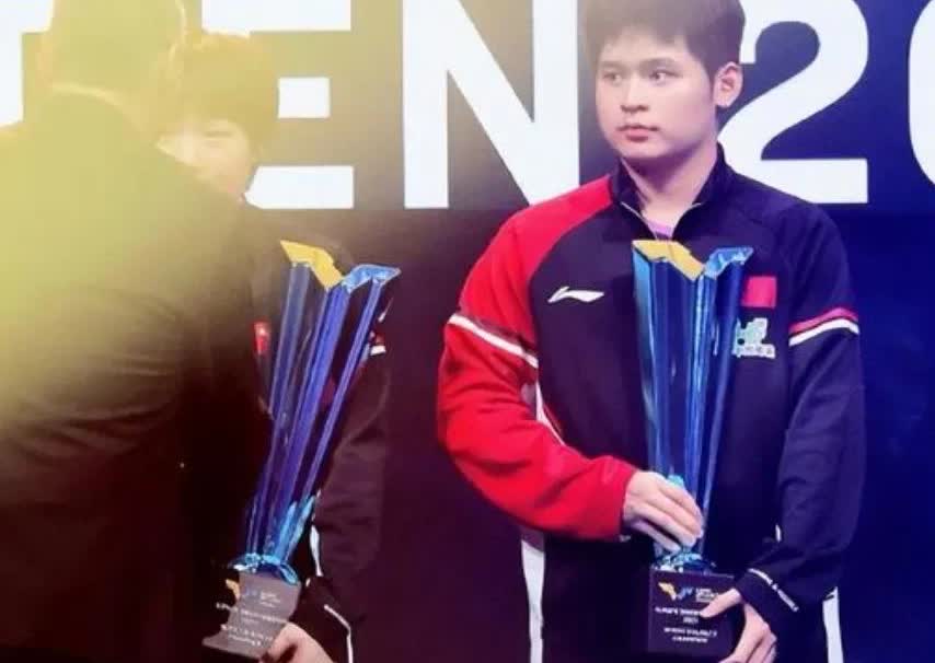 世界第一林诗栋爆发了
WTT瑞典大满贯赛，林诗栋肩负单打，双打，混双三项比赛，