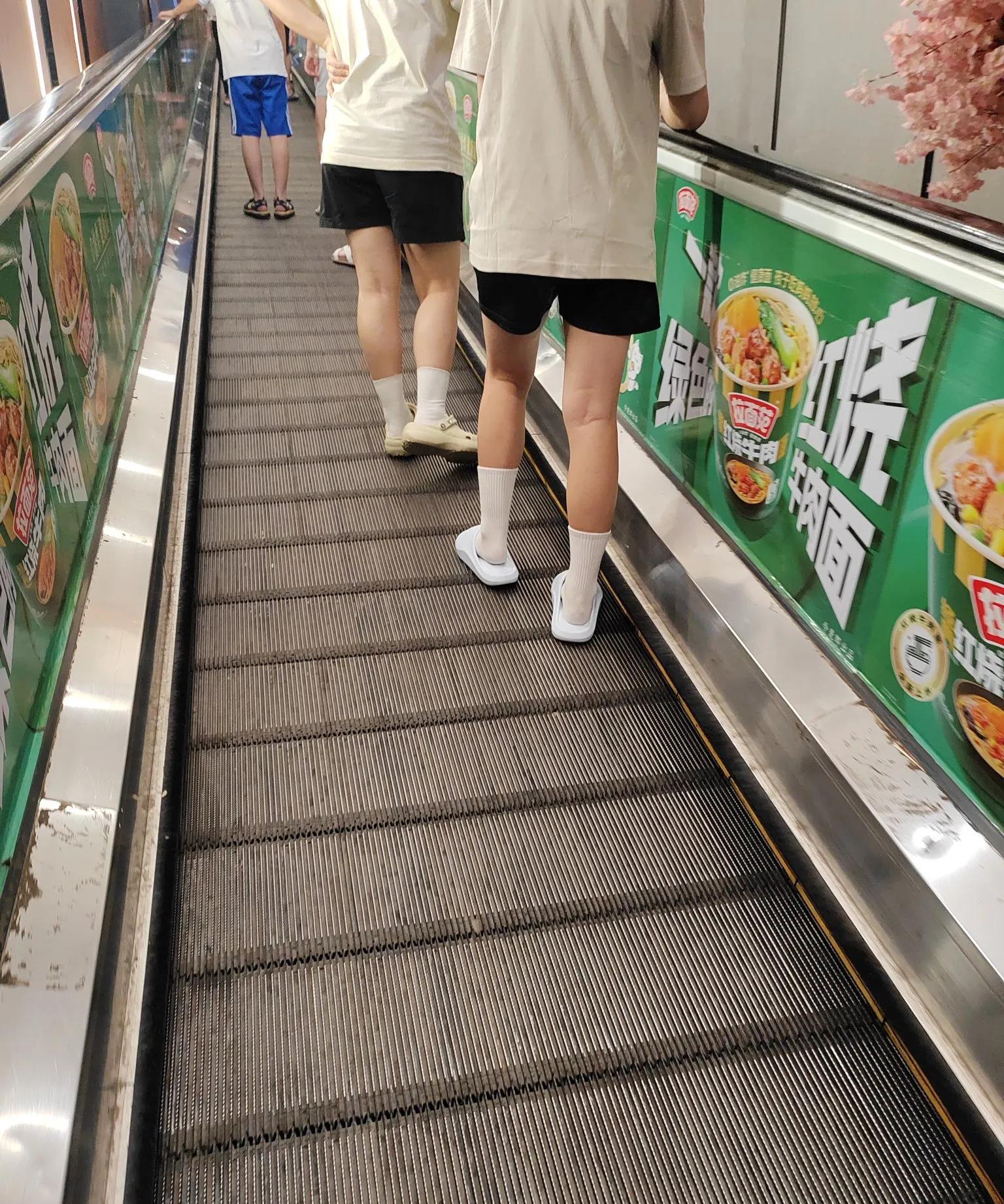在广东，这样穿搭你们觉得奇葩吗？