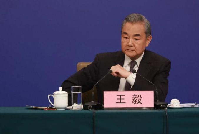 3月7日，王毅外长就中俄关系发声，强调无论国际环境如何变，中俄友好的基石都稳如泰