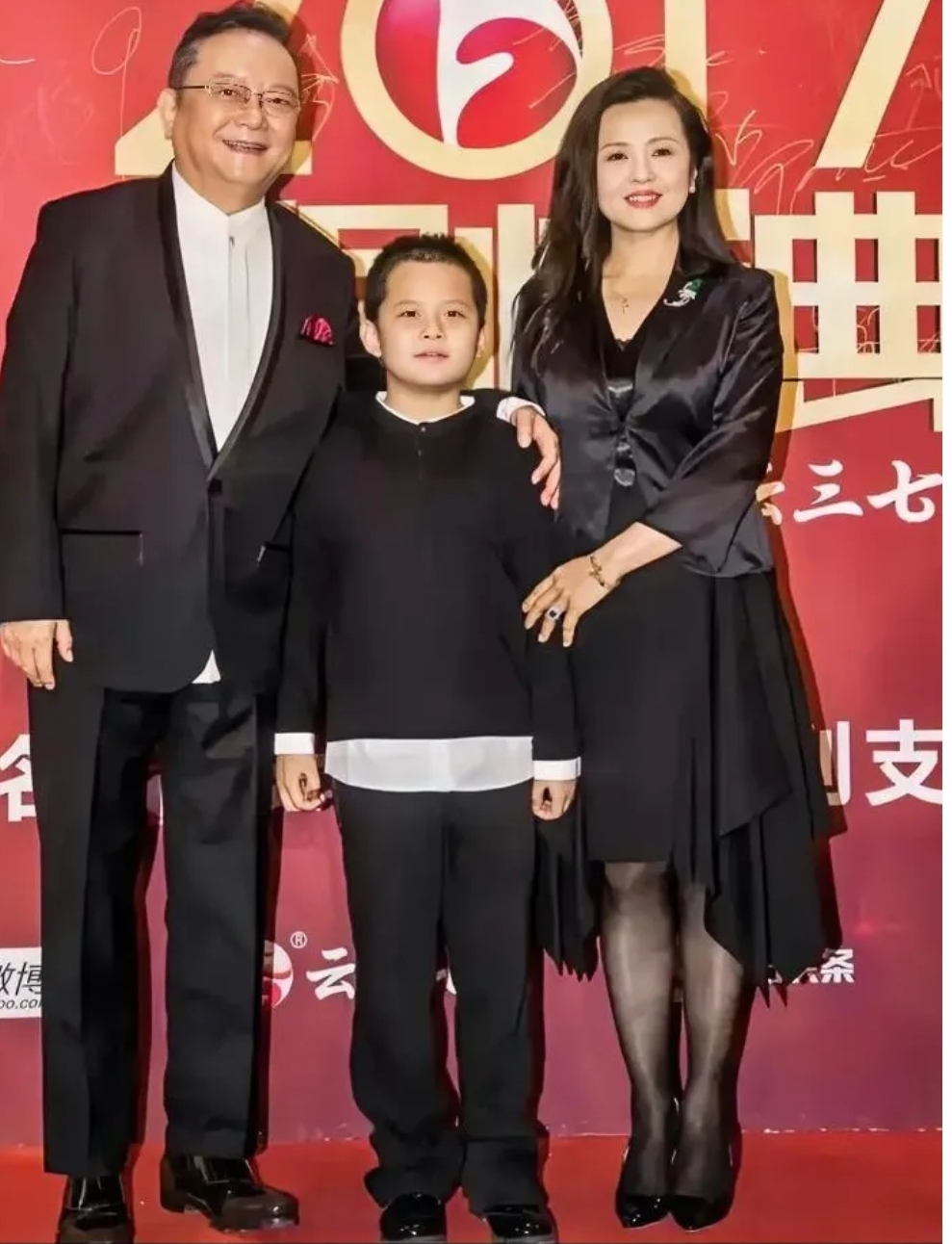 60岁得一子，本以为晚年可以安享，没想到17岁的儿子给他带来了巨大的压力