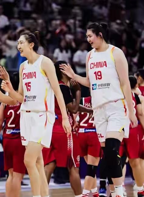 看完中国女篮91-86尤文图特女篮，才明白了四个事情:
第一、李缘是铁打的主力后