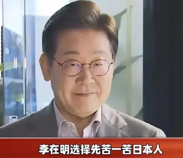 出尔反尔，从来都是国外政客的嘴脸！没有持久的敌人，只有持久的利益！说起国与国的仇