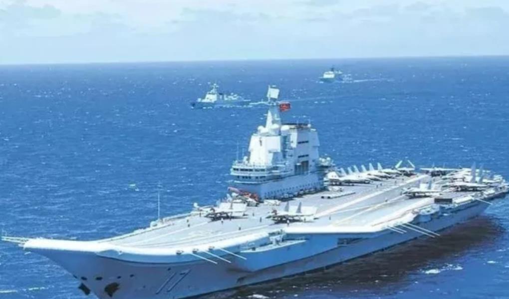 蔡正元说大陆根本不敢武统，只是憨憨口号罢了。而他给出的理由是：美西方国家警告中国