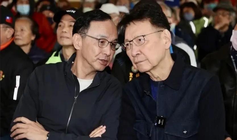 朱立伦不愧为“精算师”，口口声声说要交棒国民党主席，呼吁卢秀燕接任被婉拒后，现在
