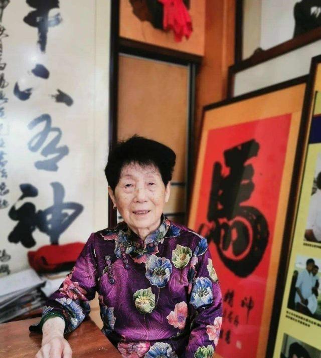 1982年，一名农妇冲到义乌县委书记面前大骂：“你是要绝我们的生路！”35年后，