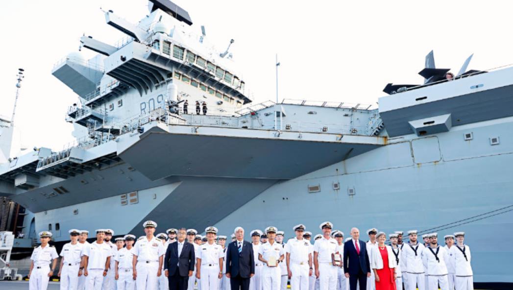 9.3阅兵倒计时之际，日本公然挑衅中国。
日本防卫相中谷元28日在防卫省与英国国