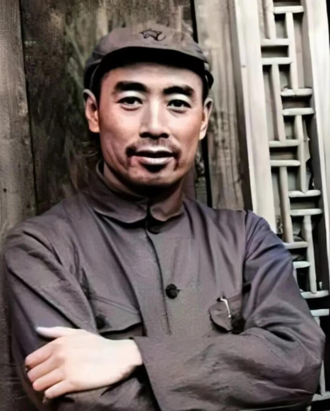 刷到总理，可不能划过去！
点上小红心[心][心]，说一句心里话：“致敬国之脊梁”