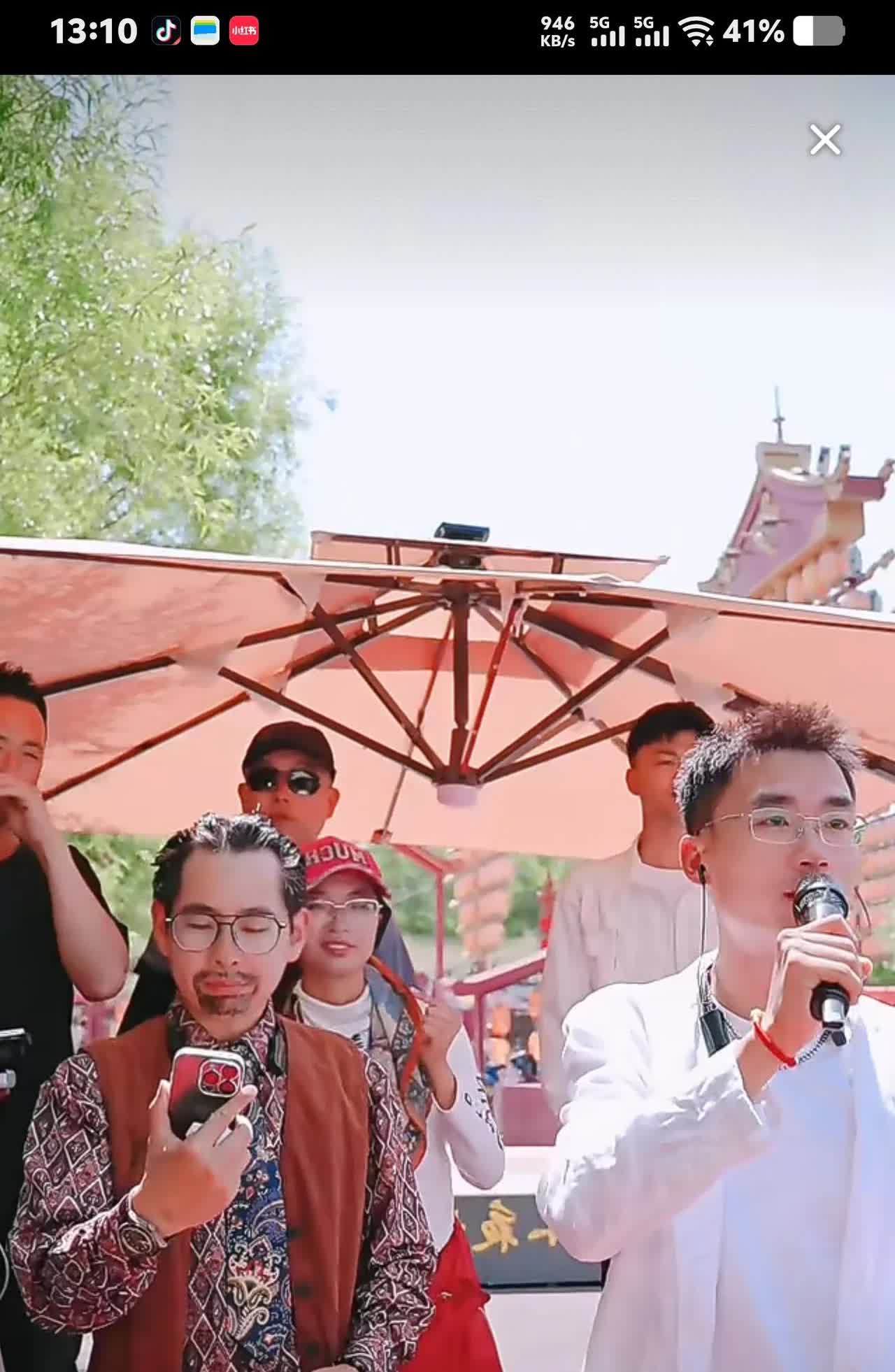 火龙果也办一周年庆典了，前二天李百万刚举办完，在过几天班长的贴身护卫少云也办周年