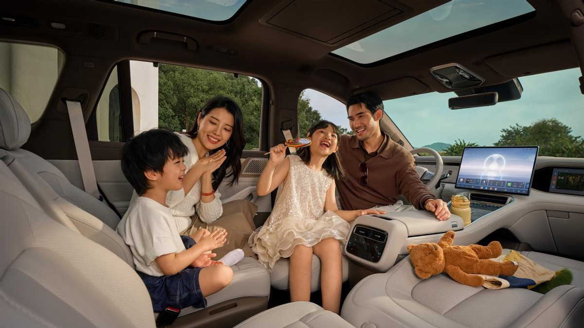 29.98万元-32.98万元！大六座安全豪华SUV腾势N8L正式上市