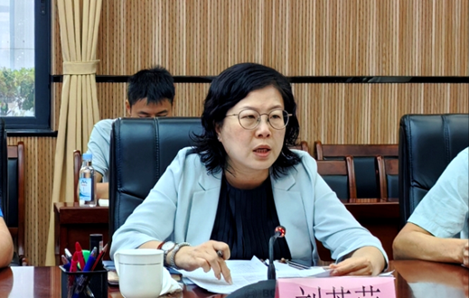 在免去珠海市斗门区副区长职务10天之后，刘芝茵的去向得以明确，既未提升也未调离，