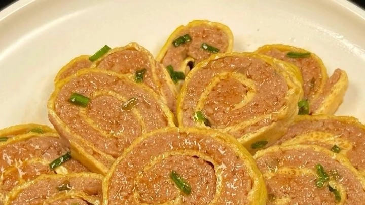 年夜饭一道硬菜! 黄金蛋卷