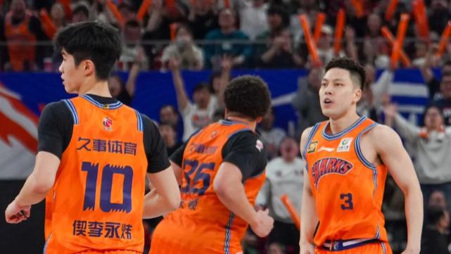 CBA全明星周末：球星公益课堂进校园活动反响热烈