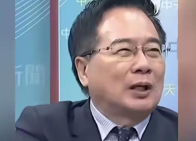 近日，英国国防大臣扬言准备军事介入台海，台湾著名政治评论员蔡正元教授说：中国人有