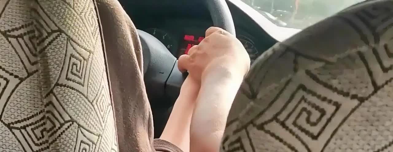 男人胆大包天，
做这样的事情，他却习以为常!

大家来看一看，我们女人，看