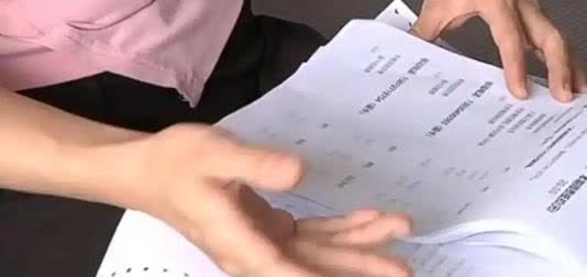 “吃相太难看了！”广东，一女子发现老母亲手机被胡乱扣费，2年间竟然扣了将近900