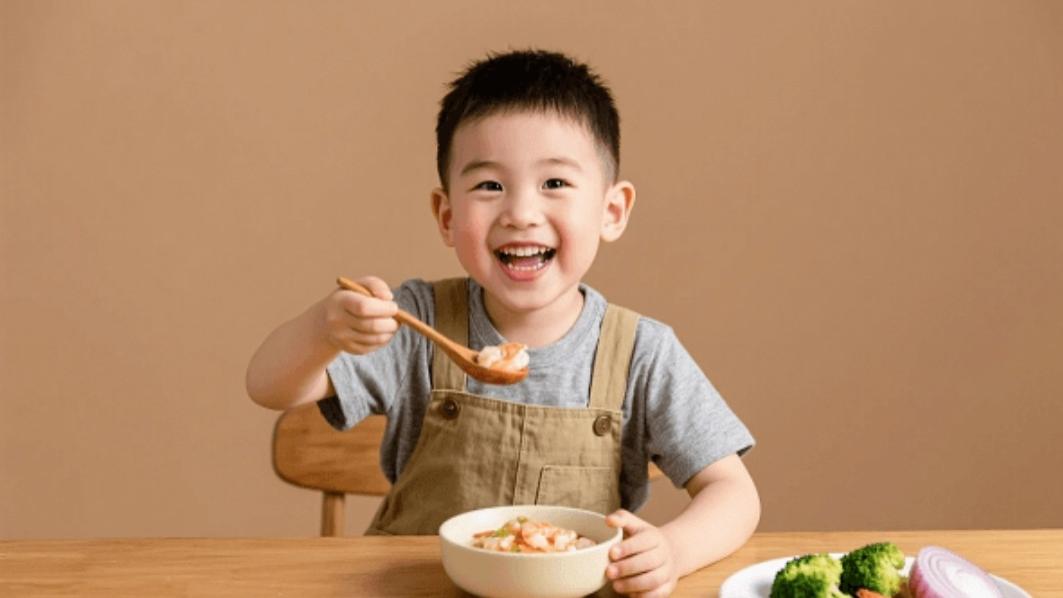 如何培养宝宝自主进食？新手宝爸宝妈们收藏起来!