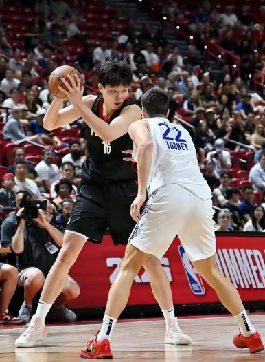 能拿到20+10吗，明天杨瀚森将迎来NBA季前赛首秀！