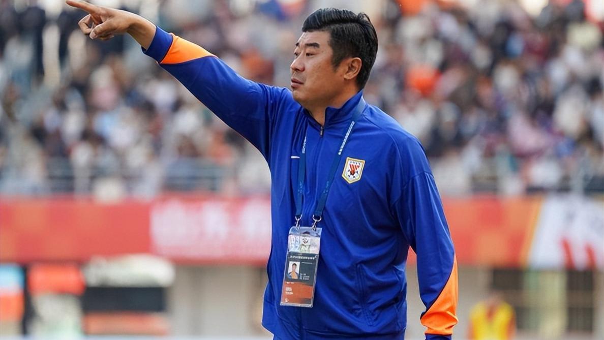 收官战韩鹏要大胆变阵，国足两大新星或联袂出击，一人迎中超首秀