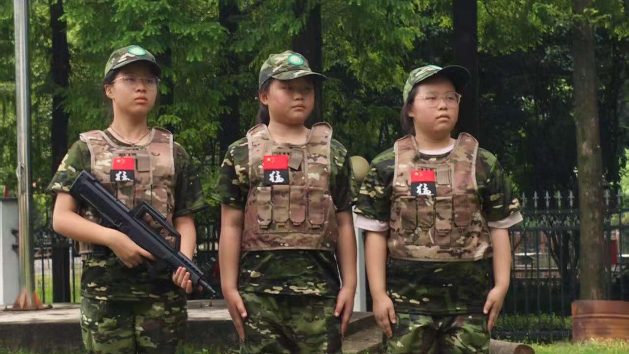 自信翻倍！让内向娃勇敢表达自己