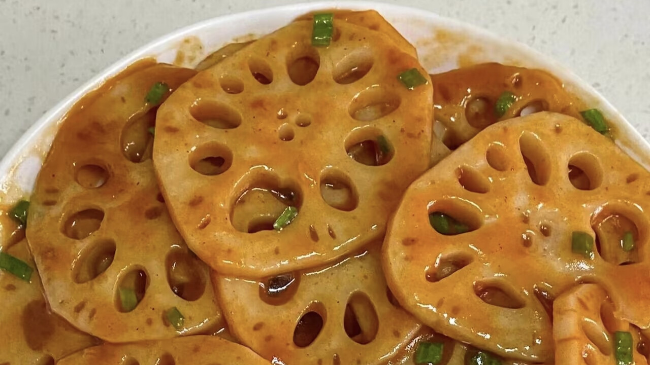 家常菜里的“小清新”：糖醋藕片，颜值与美味并存