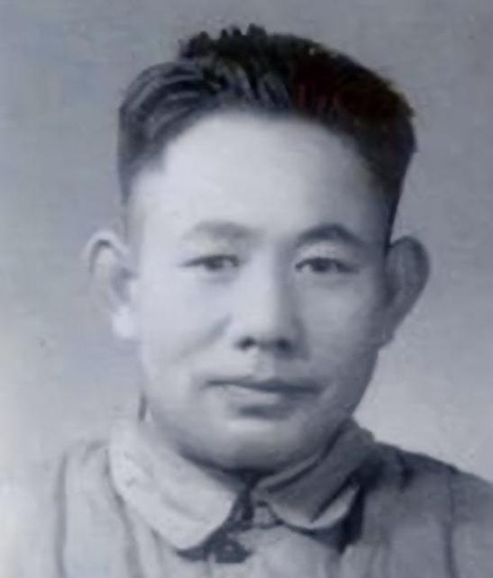 1951年5月，抗美援朝志愿军58师接到命令北撤，忽然在附近听到美军动静。作战经