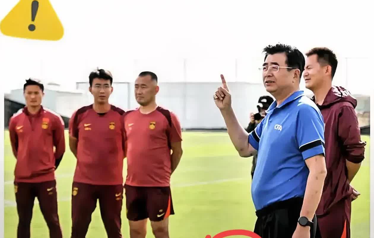 国足这回真是玩大了

全队像吃了屎一样

连练球都没心情，饭吃不下，觉睡