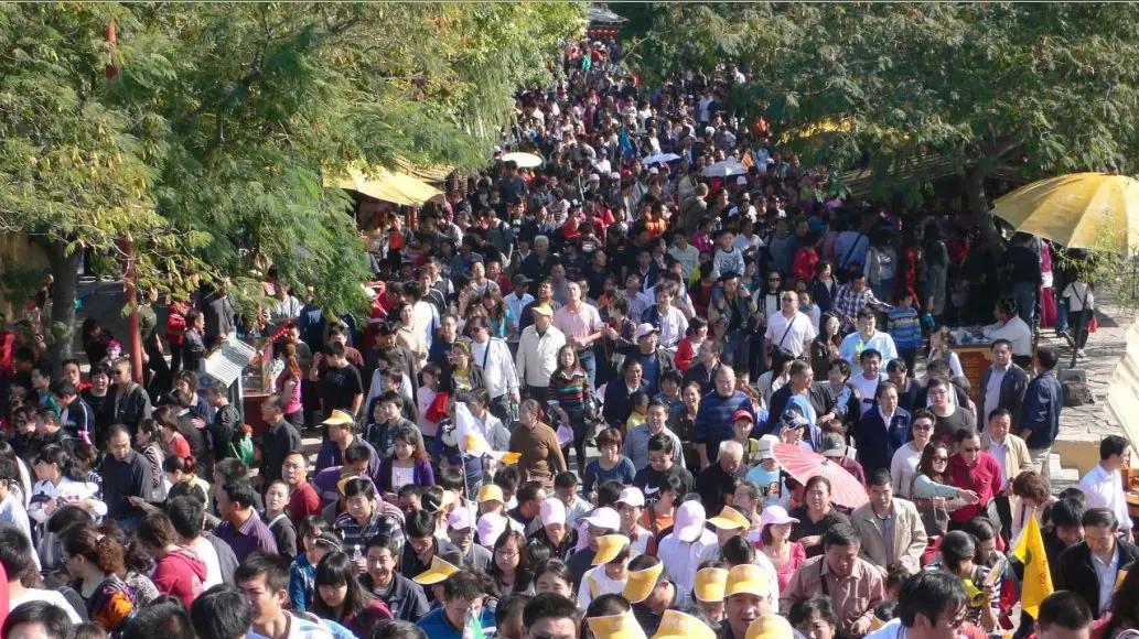 国庆中秋国内出游8.88亿人次？这数据是怎么统计出来的？高铁票+飞机票+高速车辆