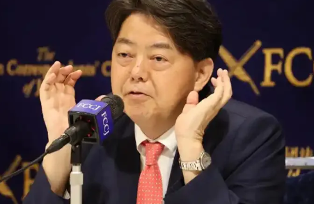 8月27日，日媒报道称:“九三大阅兵前夕，中国社媒出现疑似AI生成的日本昭和天皇