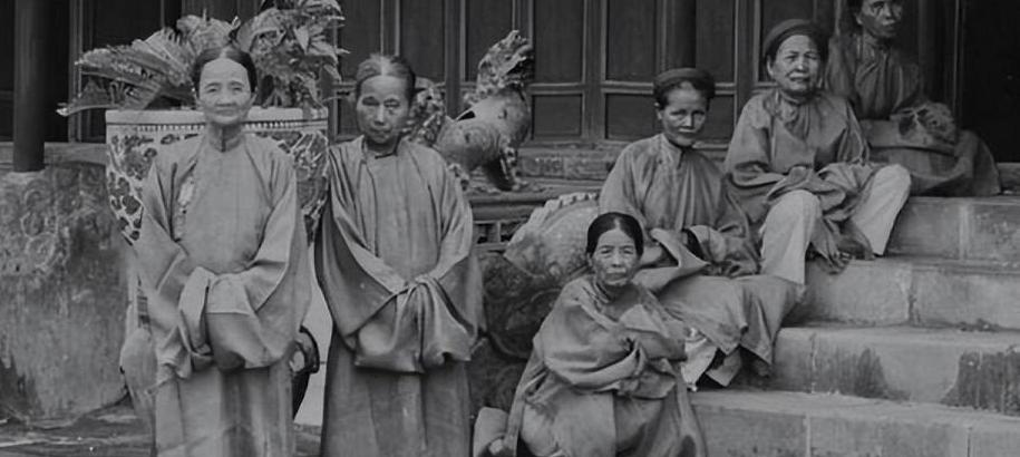 古代宫女多久能洗一次澡？她们怎么保持个人卫生？
在等级森严的紫禁城里，宫女们的个