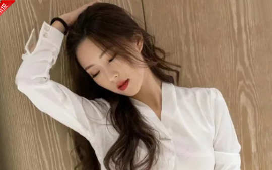 我伤了老公养的金丝雀一条腿，老公竟直接将我的双腿砍断，知道真相后他悔疯了