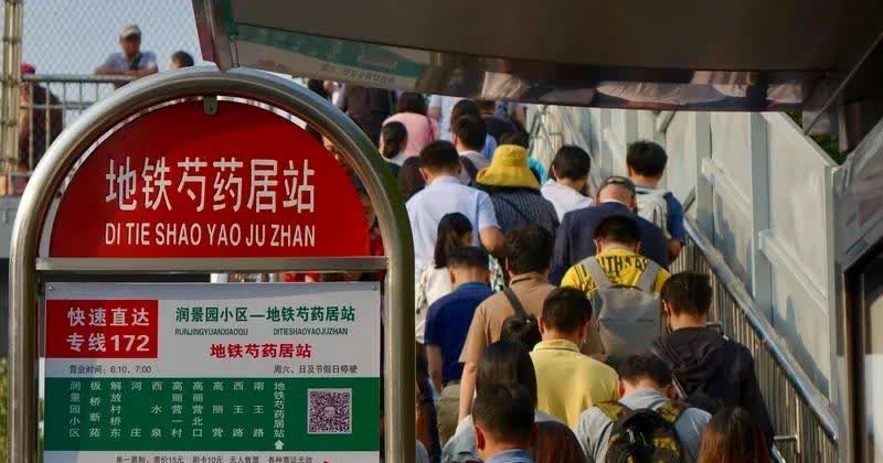 邢台修路和修下水道真的是很利民的事儿。像桥东6小区，数千平方米的破损路面大修，那