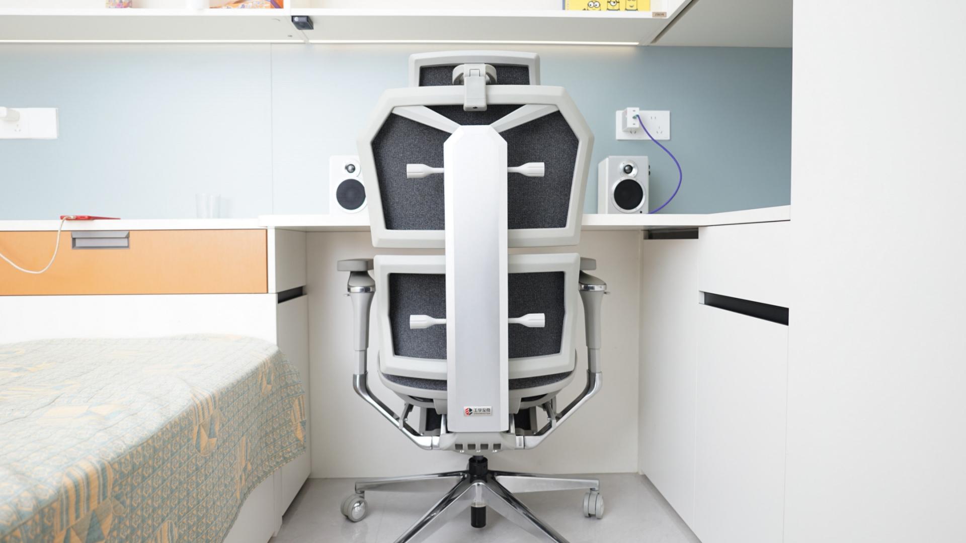 熬夜加班久坐不累，打工的简单快乐：享耀家工学至尊A8电脑椅分享