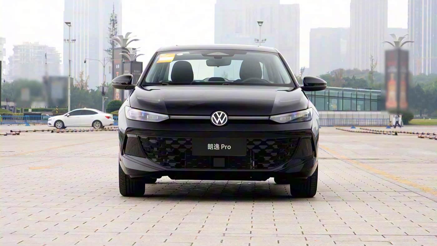 抚顺家轿新巅峰 朗逸Pro和轩逸对比测评