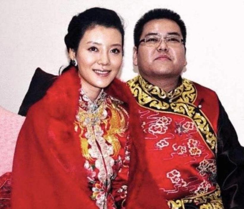2009年，李兆会在“天上人间”花费880万，将全场宾客的单都买了。最后他因为高