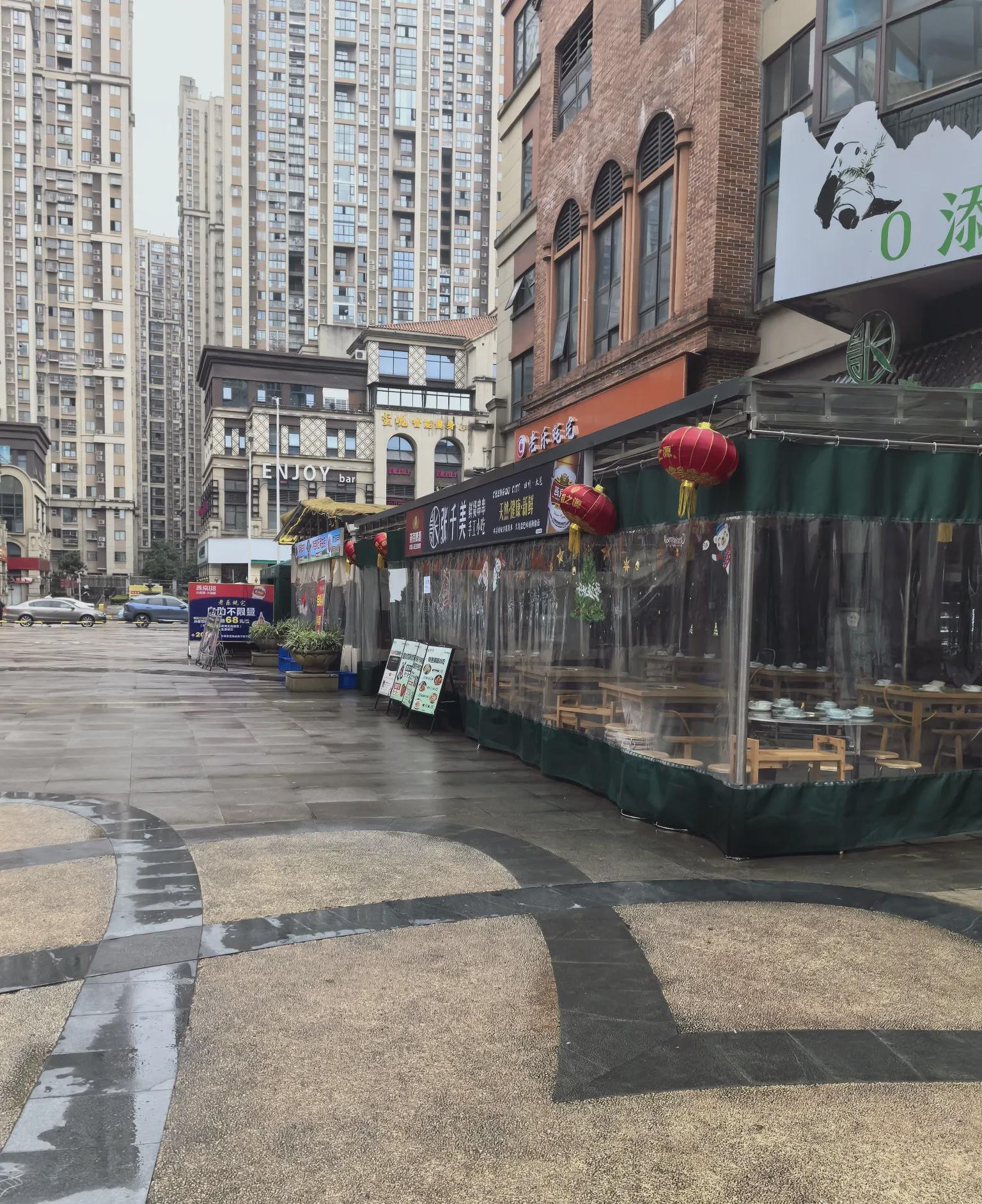 我的一个战友群，如今变得冷清了。由于一位前任领导经常在群里批评指责他人，以致大家