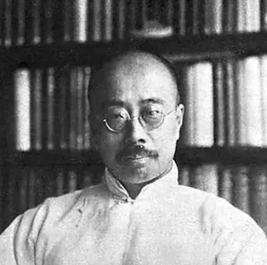 根据李大钊的女婿贾芝所说。鲁迅（周树人）的弟弟周作人与李大钊的关系非常好，两人相