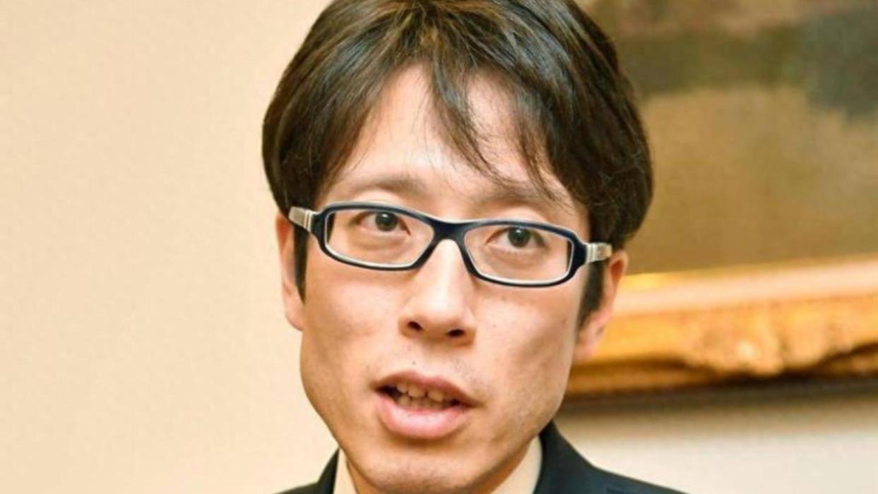 日本明治天皇玄孙叫嚣：中国航母害怕美日潜艇，日本导弹天下第一