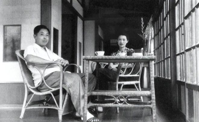 张学良在溪口幽禁期间，每天吃晚饭前，副官应汉民都要询问吃什么菜，得到回复后，就叫