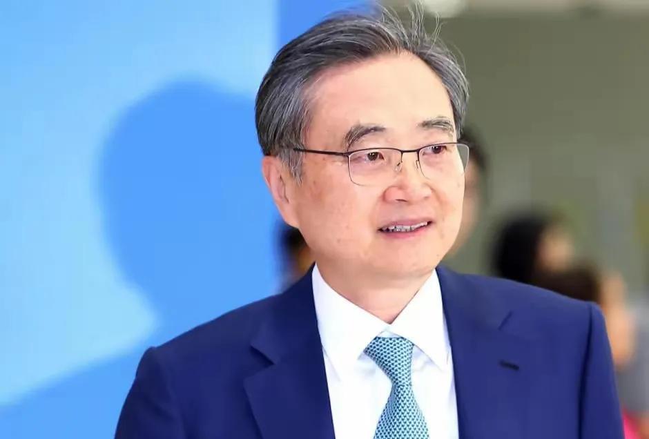韩联社今天（8月4日）报道：“韩国外长赵显在接受《华盛顿邮报》专访时表示，韩国警