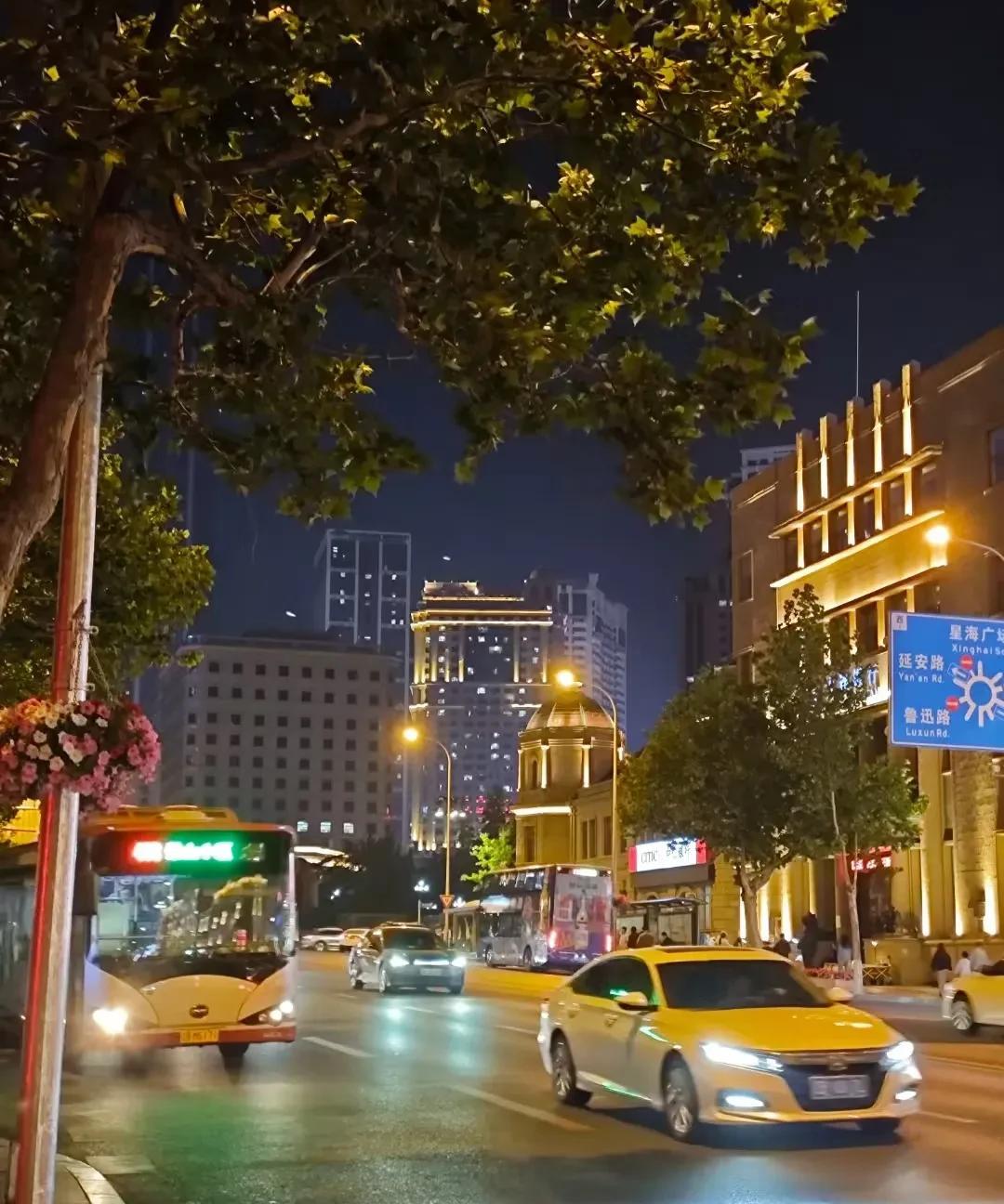 我研究生导师曾经给我说过，男人一般到了三十多岁的时候，如果事业上还没有找到方向，